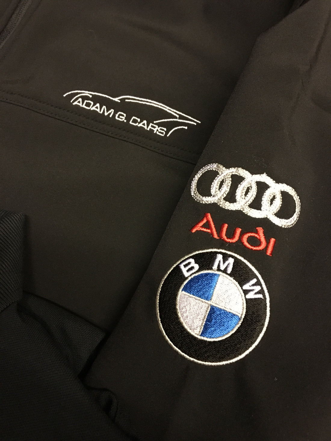 Softshell jacket with embroidered logo and affiliations Color Coded Workwear