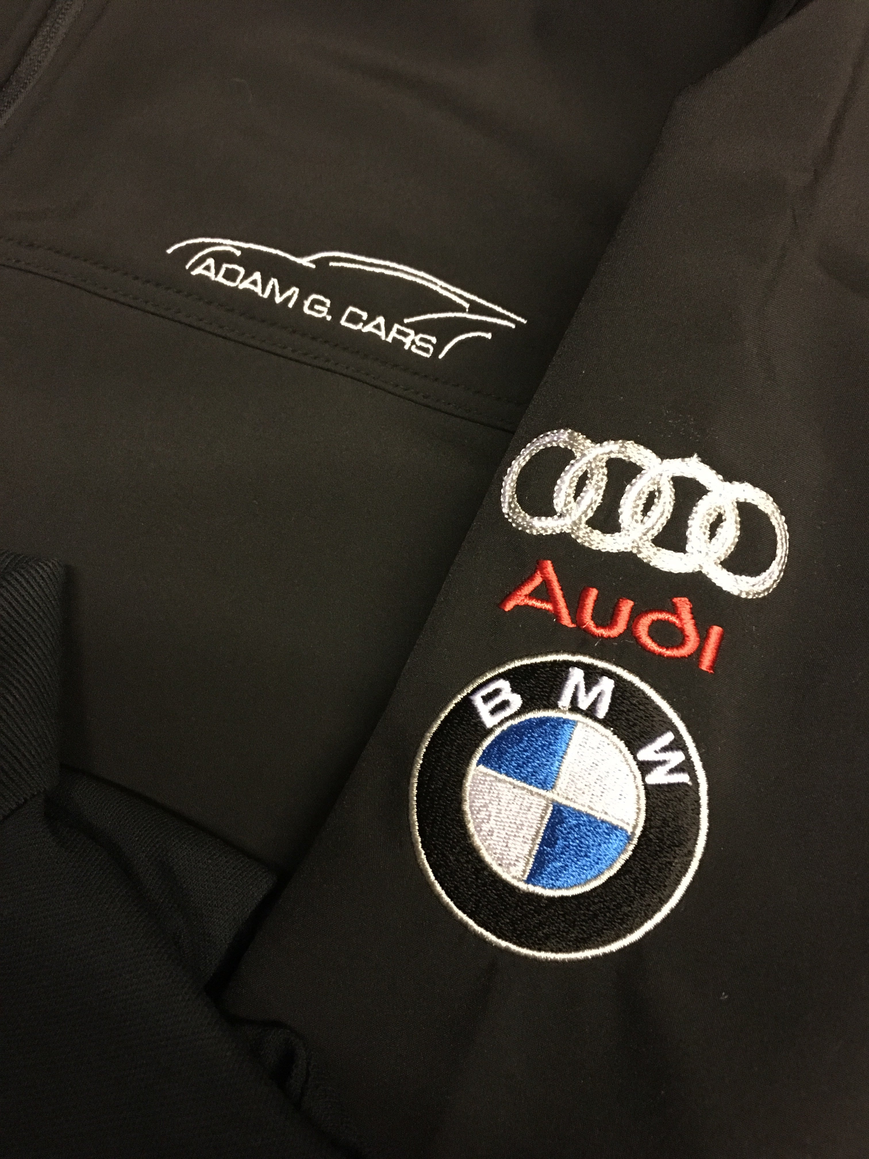 Softshell jacket with embroidered logo and affiliations Color Coded Workwear