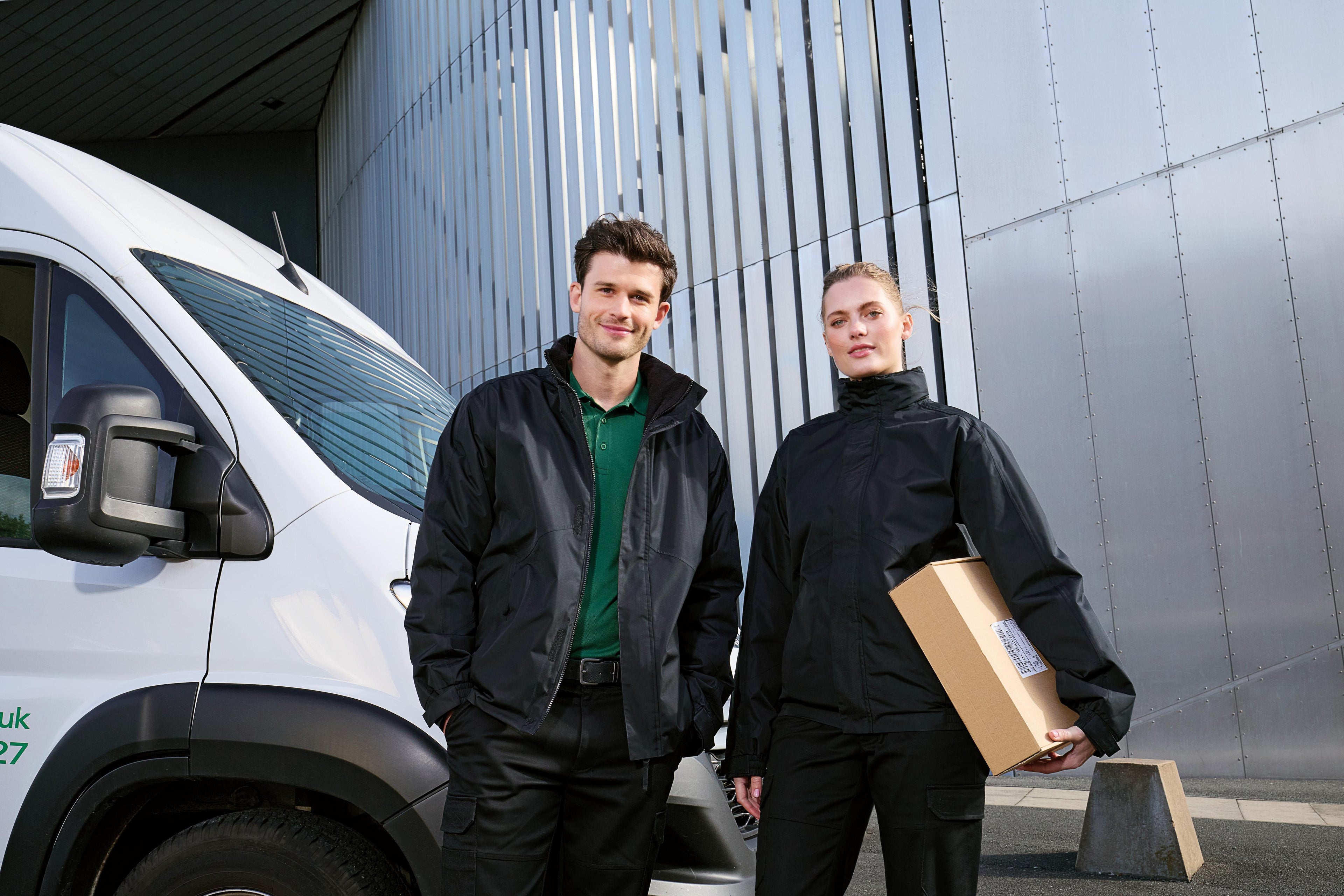 Logistics staff wearing rainproof jackets - Color Coded Workwear