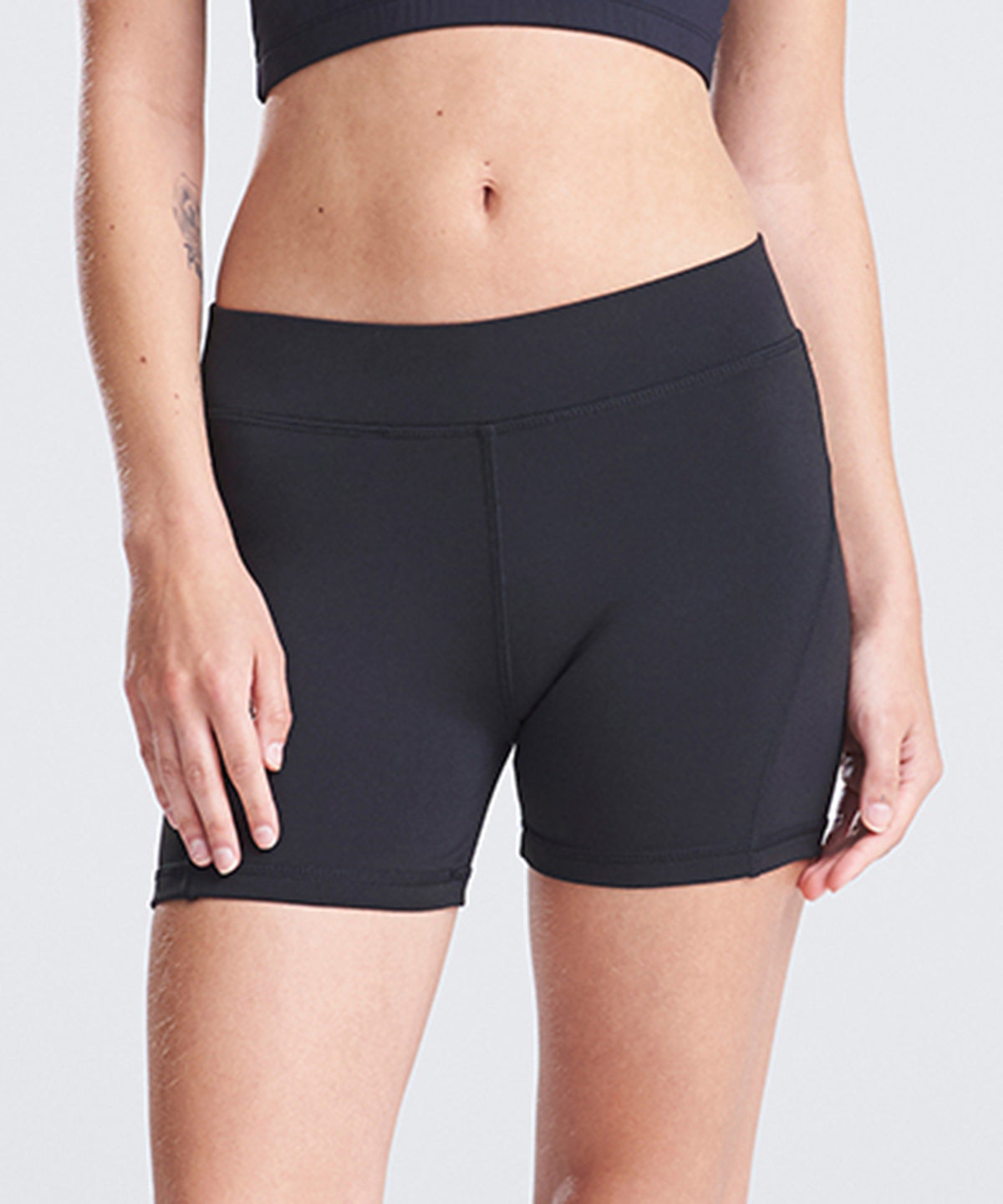 Women's cool training shorts