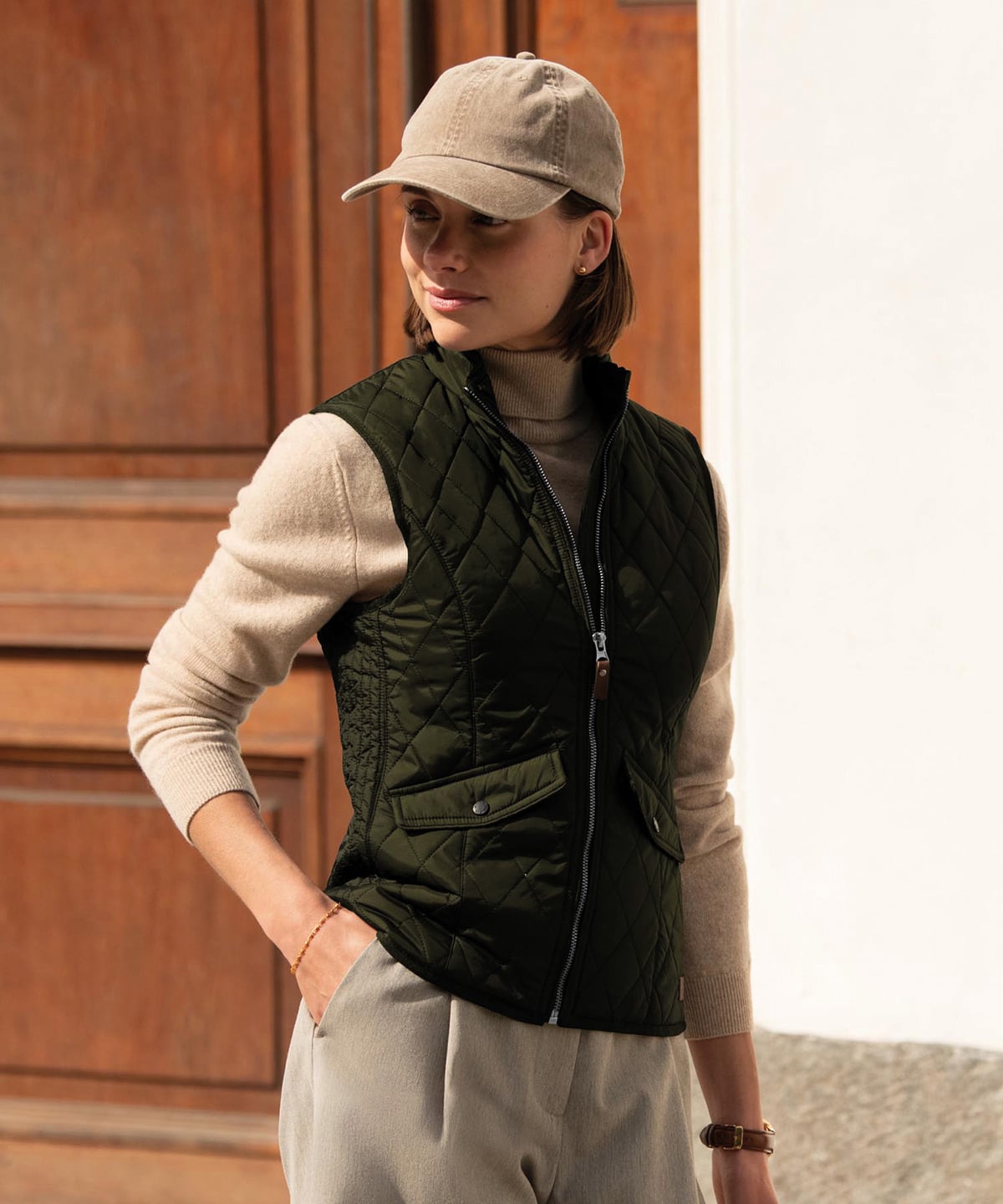 Nimbus NB46F Women's Camden Diamond Quilted Gilet | Premium Embroidered Ladies Bodywarmer