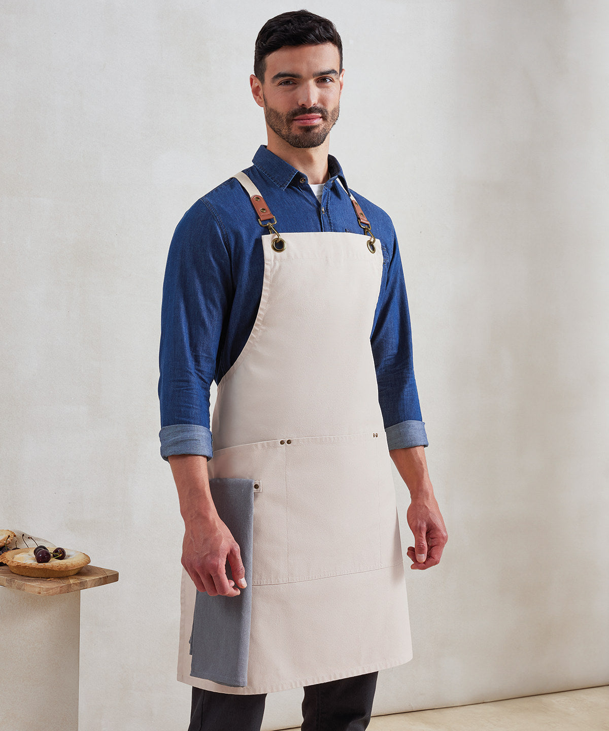Clip n Clasp cross-back bib apron