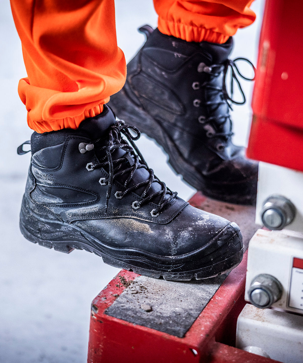 Guardstone S7 waterproof hikers