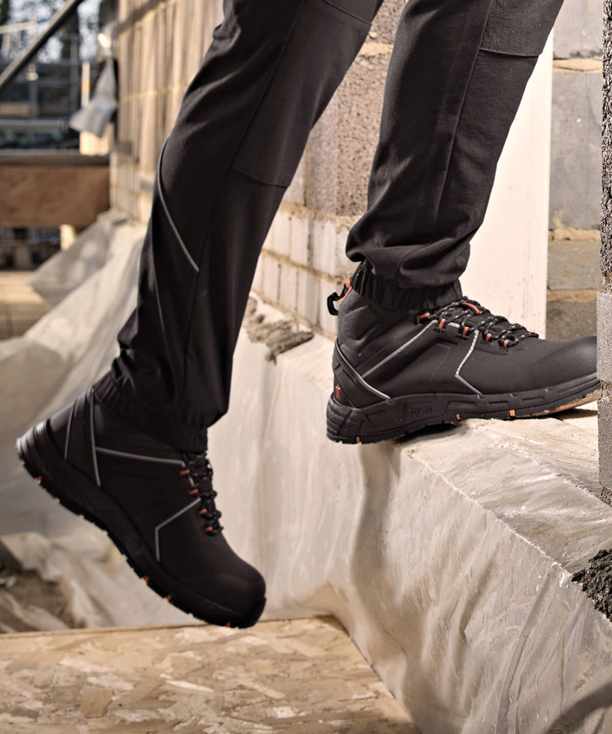 Scruffs Coldwell Light Boots SH086