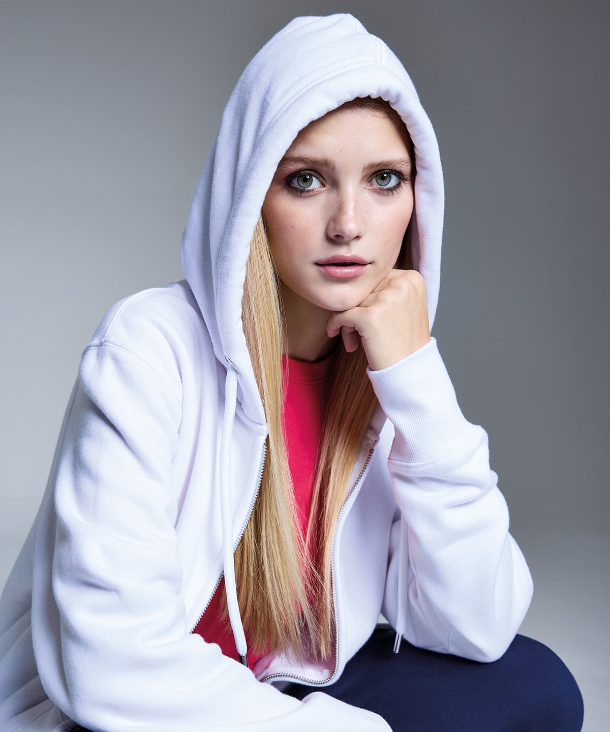AM004 | Women's Anthem full-zip hoodie | Anthem
