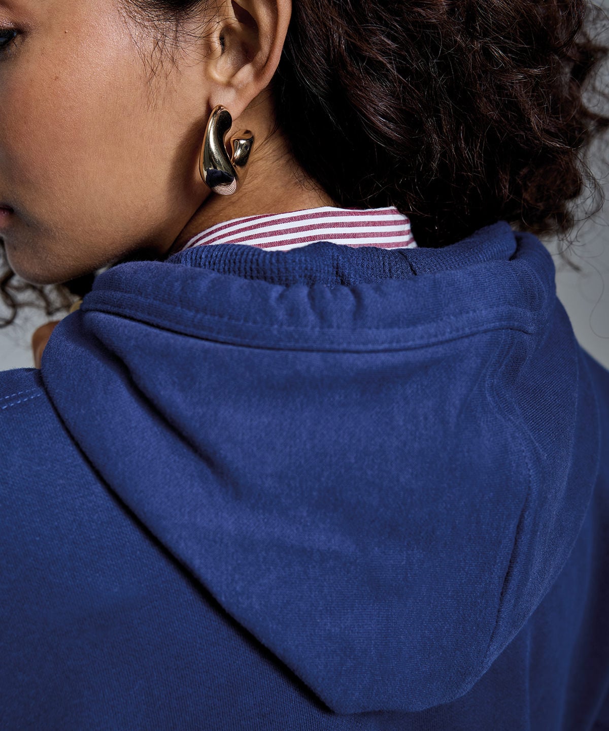 AM004 | Women's Anthem full-zip hoodie | Anthem