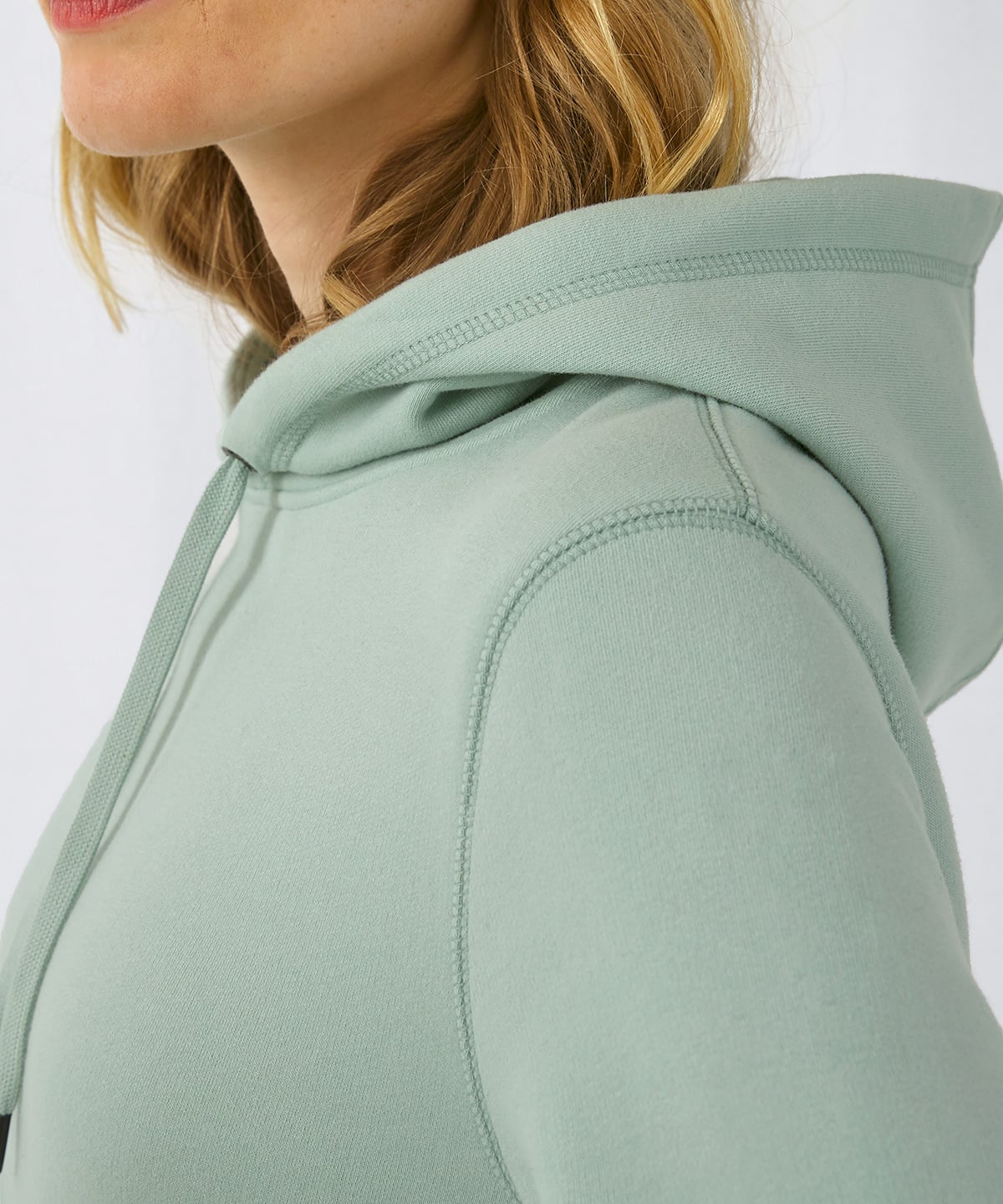B011F | B&C Queen hooded | B&C Collection