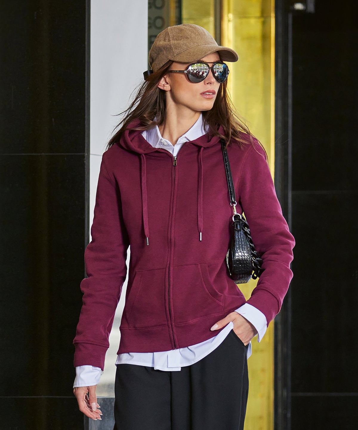 B012F | B&C Queen zipped hooded | B&C Collection