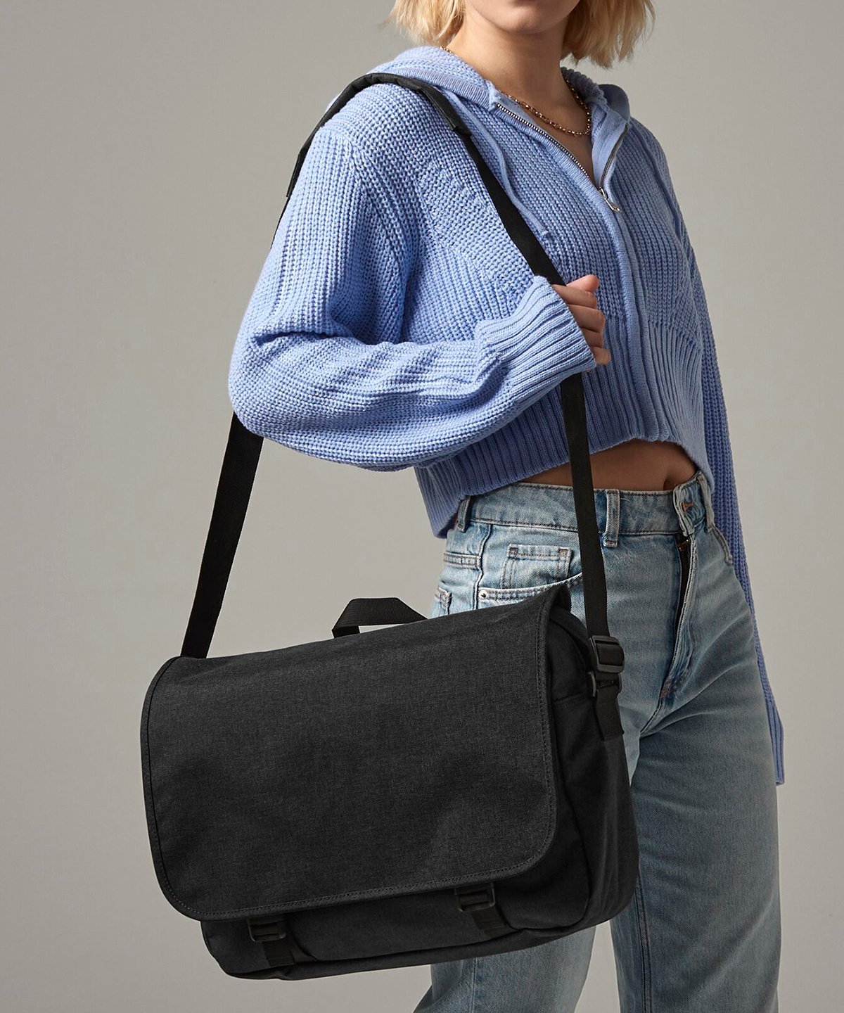 BG218 | Two-tone digital messenger | Bagbase