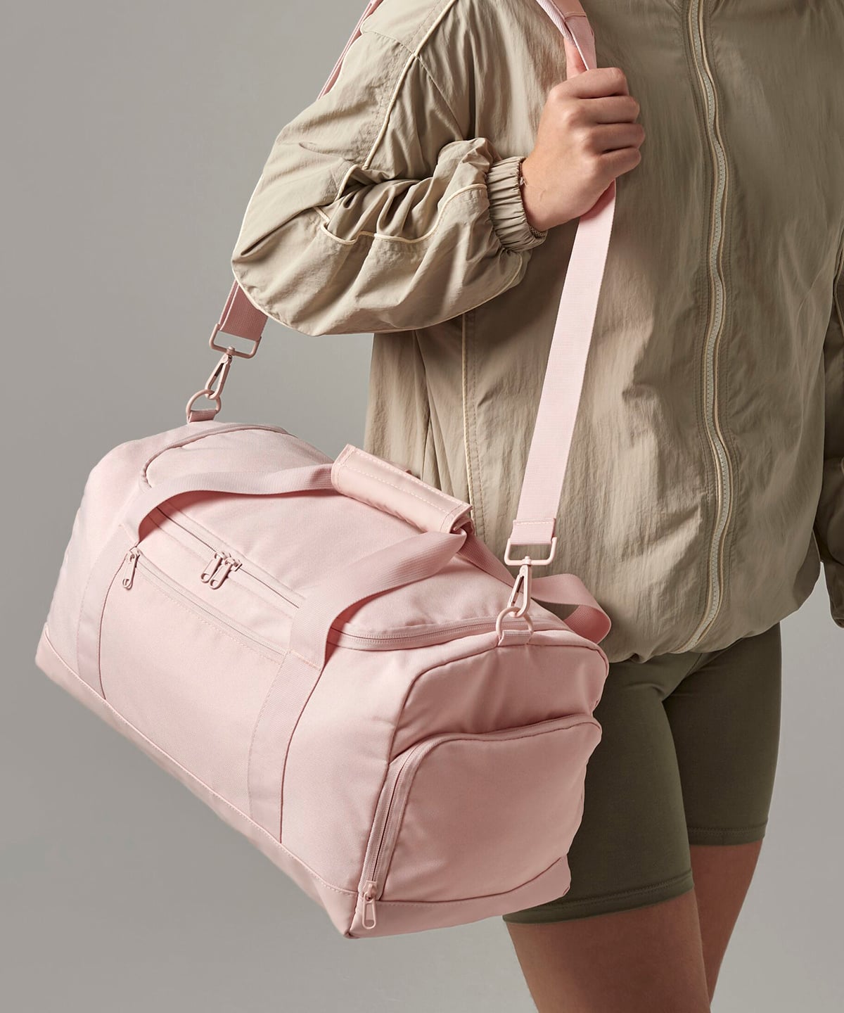Bagbase Small Training Holdall (BG560) | 20L Gym Bag with Shoe Tunnel