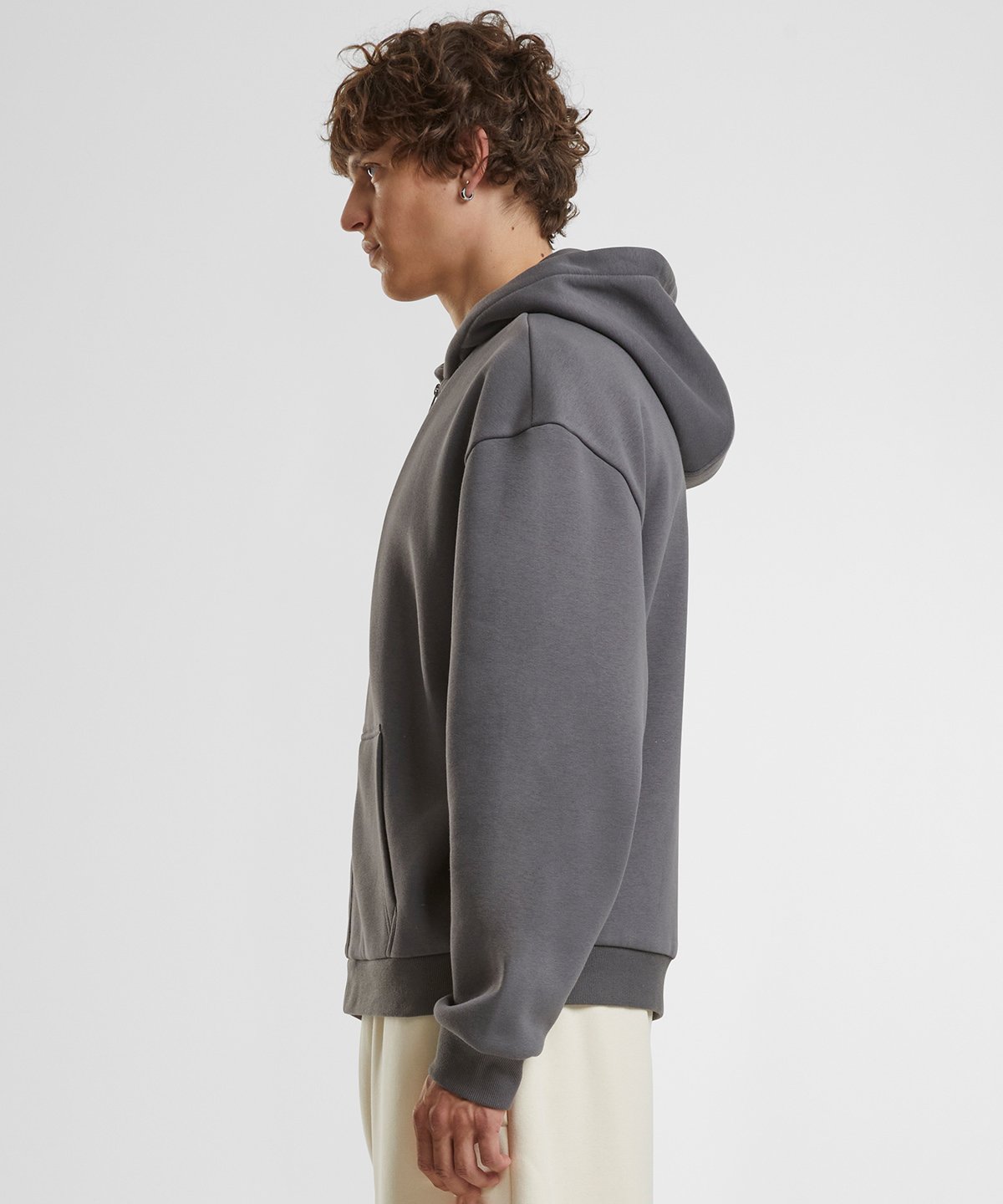 BY285 | Fluffy zip hoodie | Build Your Brand