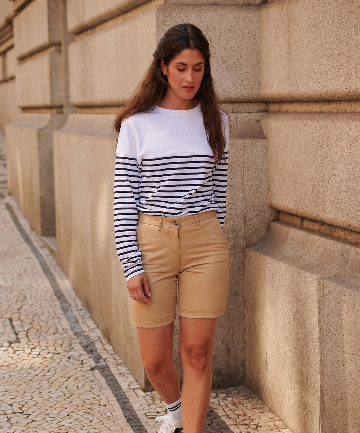 FR606 | Women's stretch chino shorts | Front Row