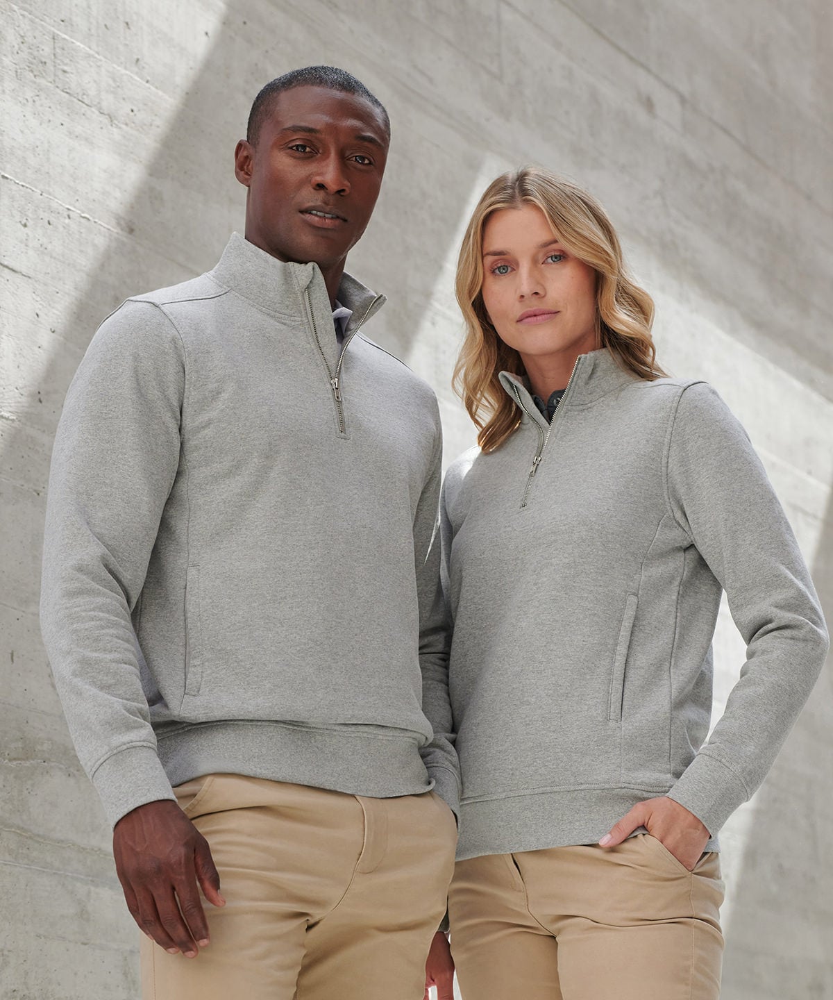 HB842 Sustainable ¼-Zip Sweatshirt | Henbury Workwear