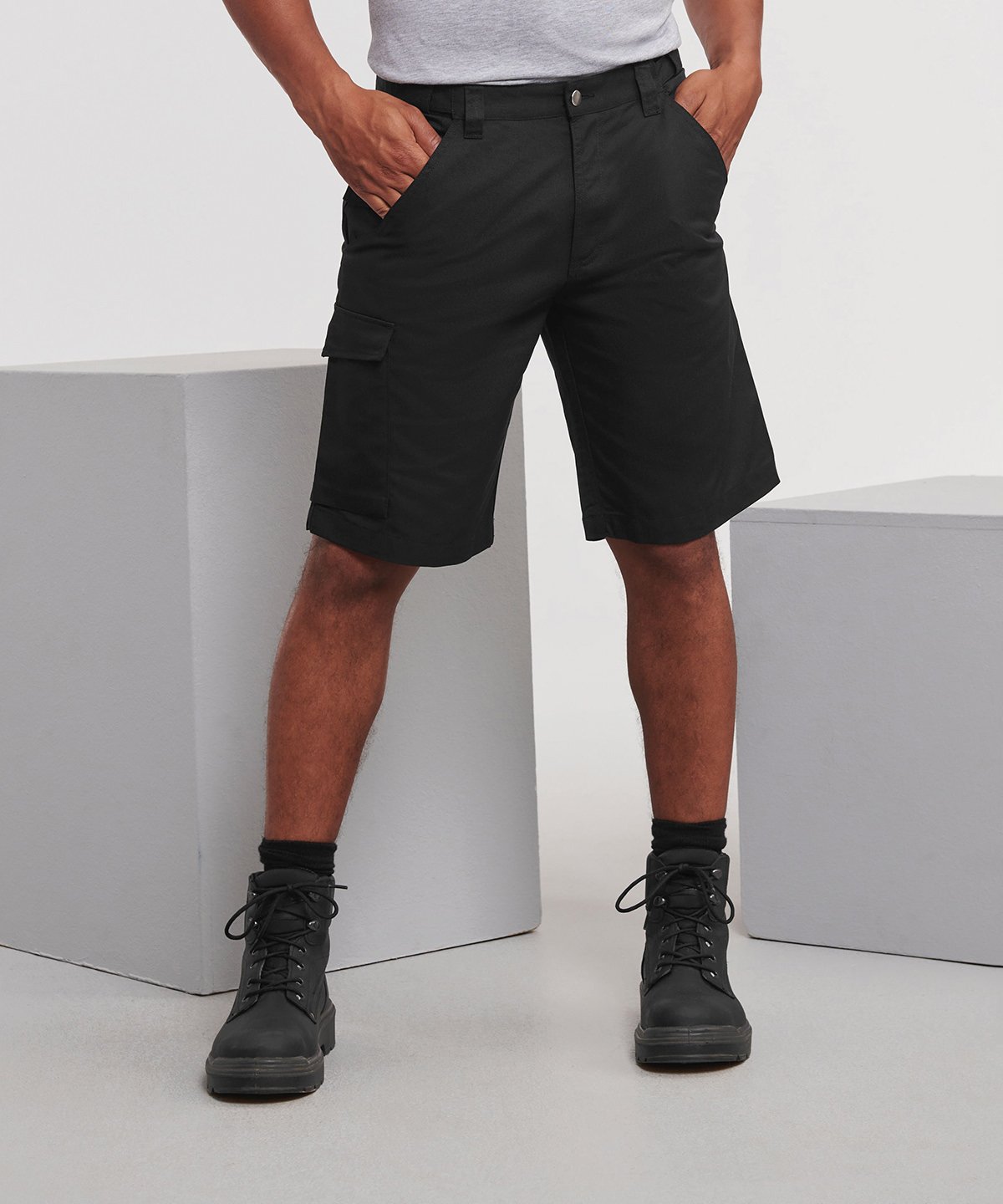J002M | Polycotton twill workwear shorts | Russell Athletic
