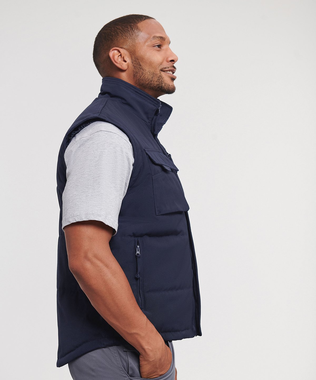 J014M | Heavy-duty gilet | Russell Athletic