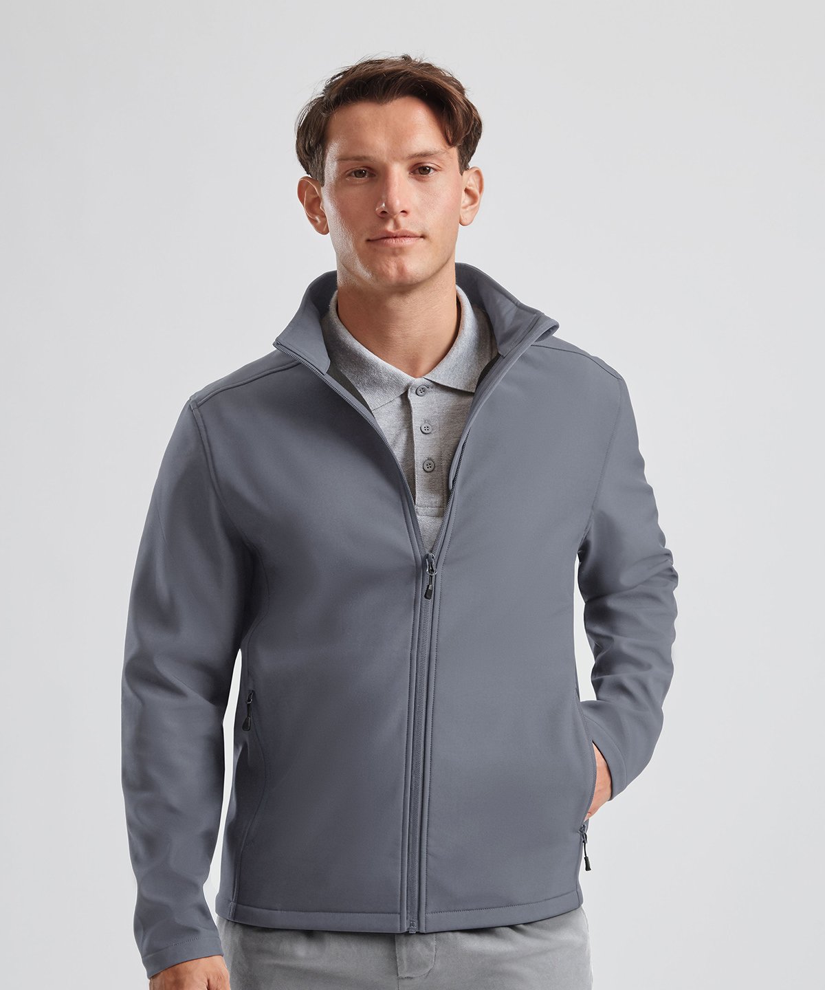 J420M | Essential softshell jacket | Russell Athletic