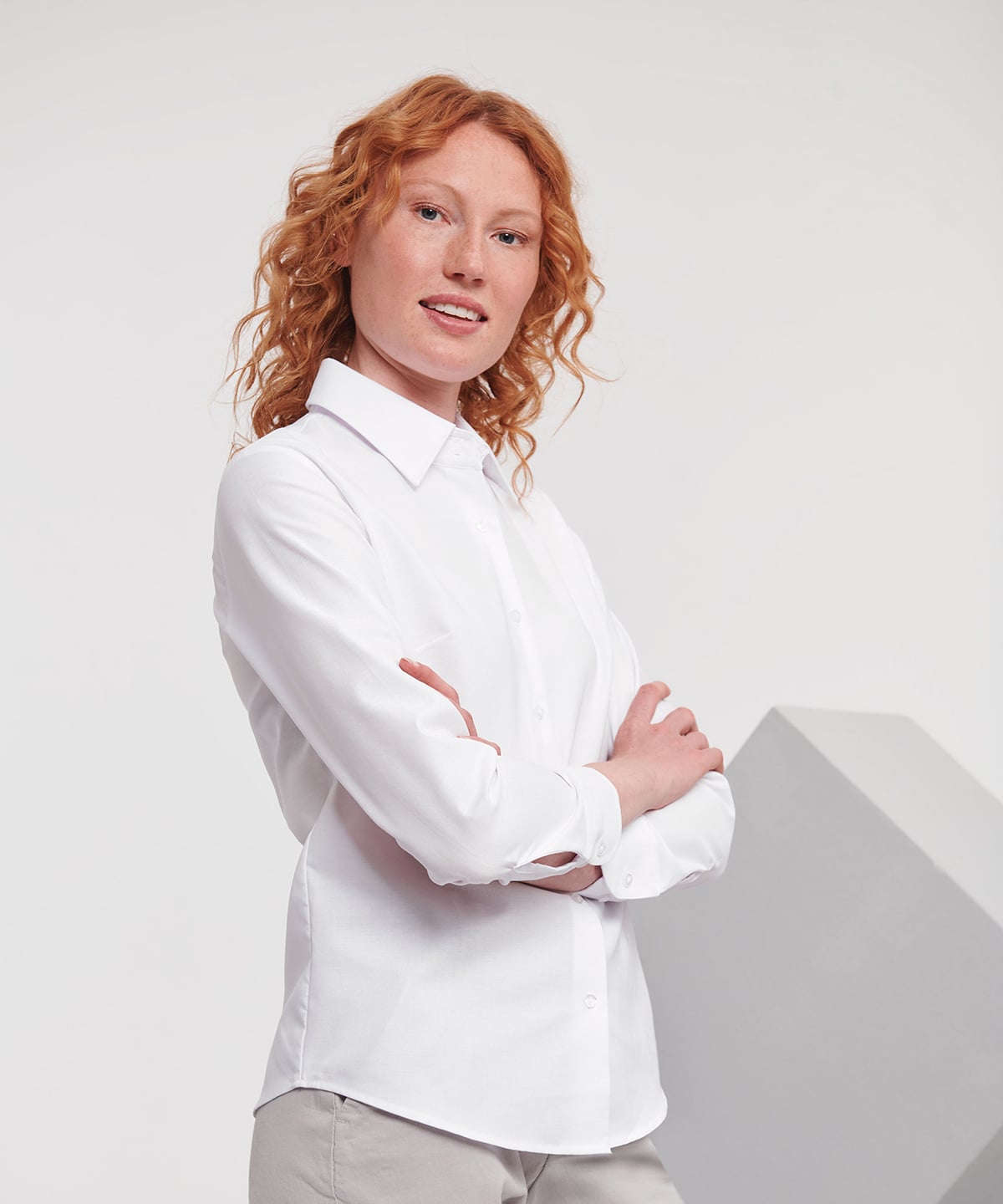 Russell J932F Women's Long Sleeve Easycare Oxford Shirt | Embroidered Corporate Shirt