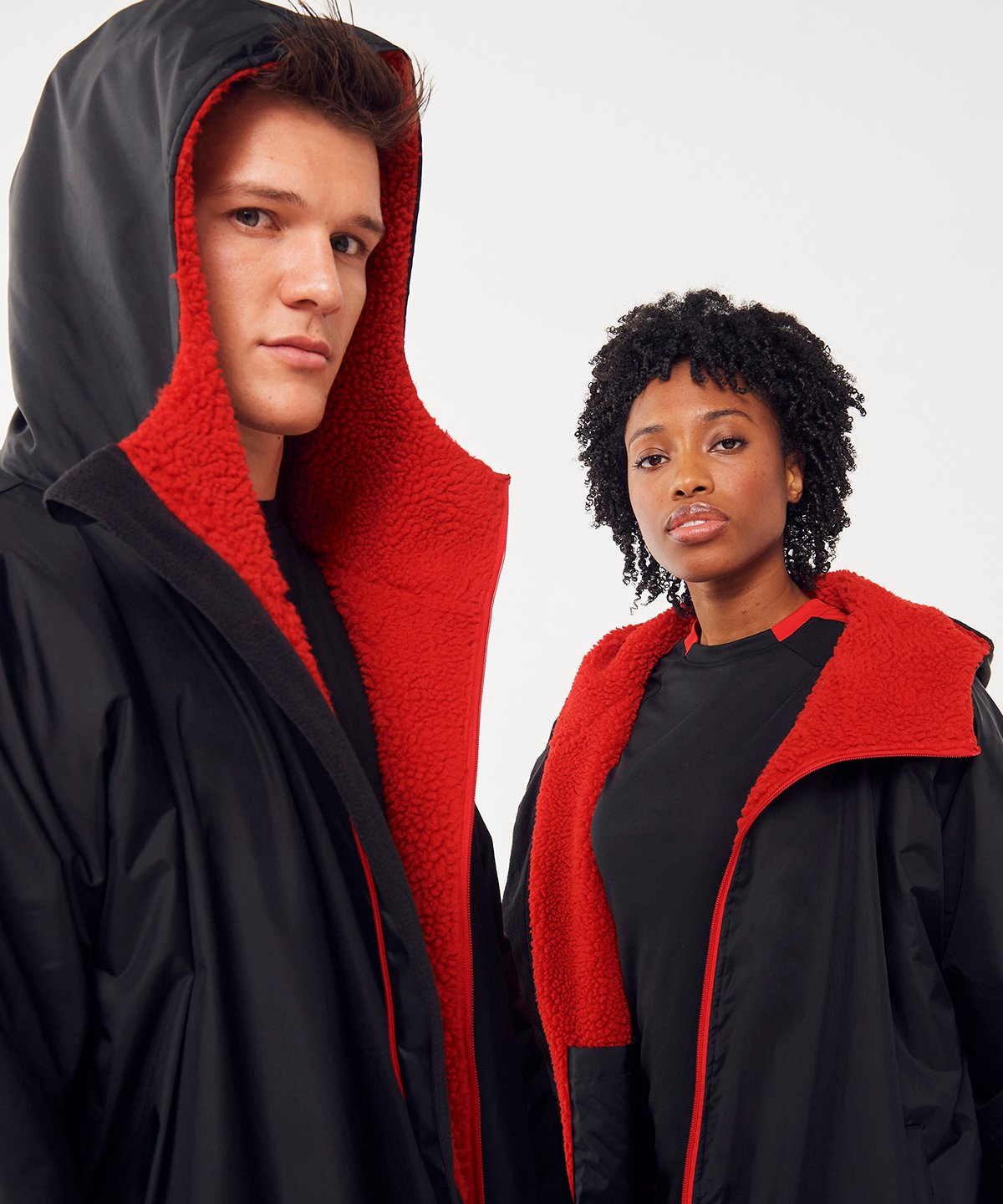 LV690 | All-weather robe | Finden & Hales