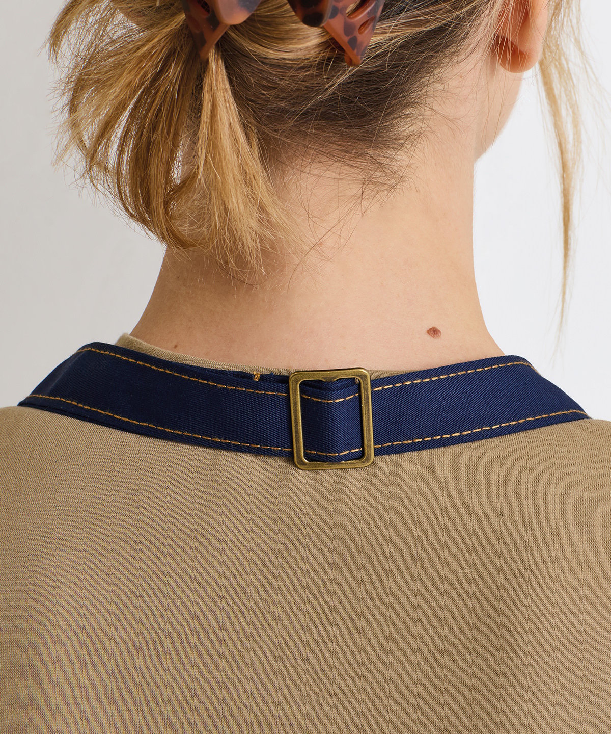 PR121 | ‘Barley’ Contrast Stitch Bib Apron | Premier