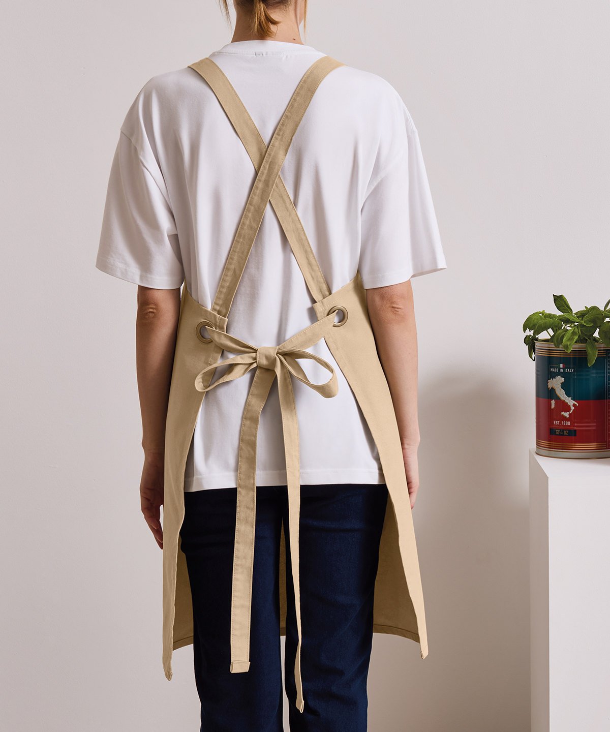 PR129 | Cross back 'barista' bib apron | Premier