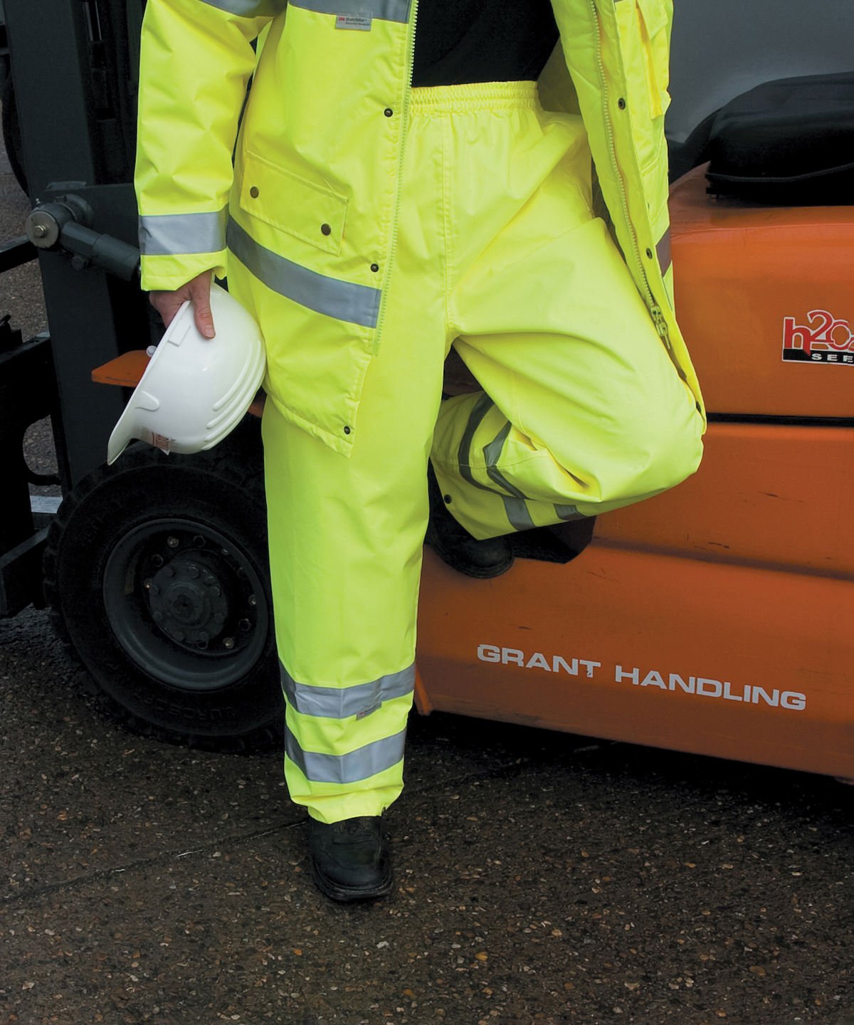 RE22X | Safety high-viz trousers | Result Safeguard