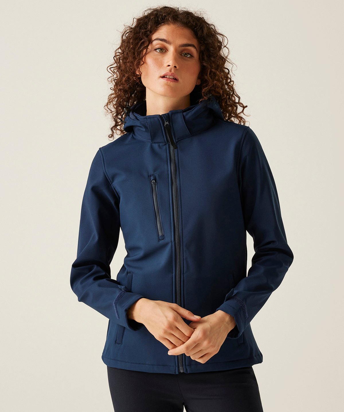 RG153 | Women's venturer 3-layer hooded softshell jacket | Regatta Professional