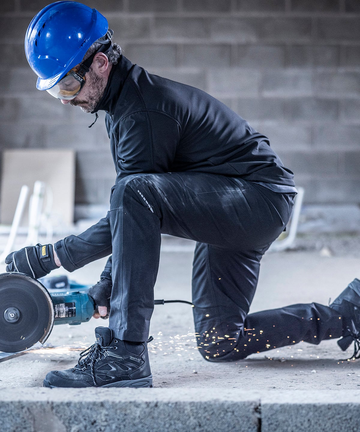Regatta Professional X-Pro Beacon Waterproof Trousers (RG584) | EN 343 Stretch Rain Trousers