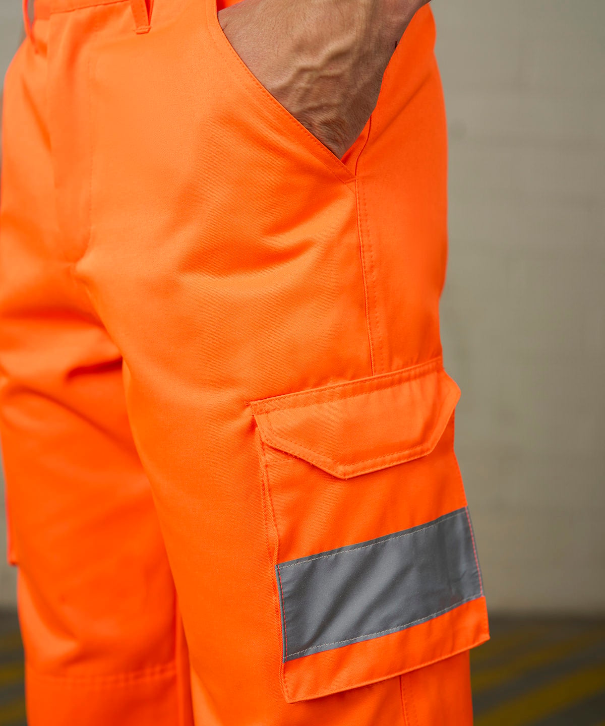 ProRTX RX760 High Visibility Cargo Trousers | Hi-Vis Workwear Trousers