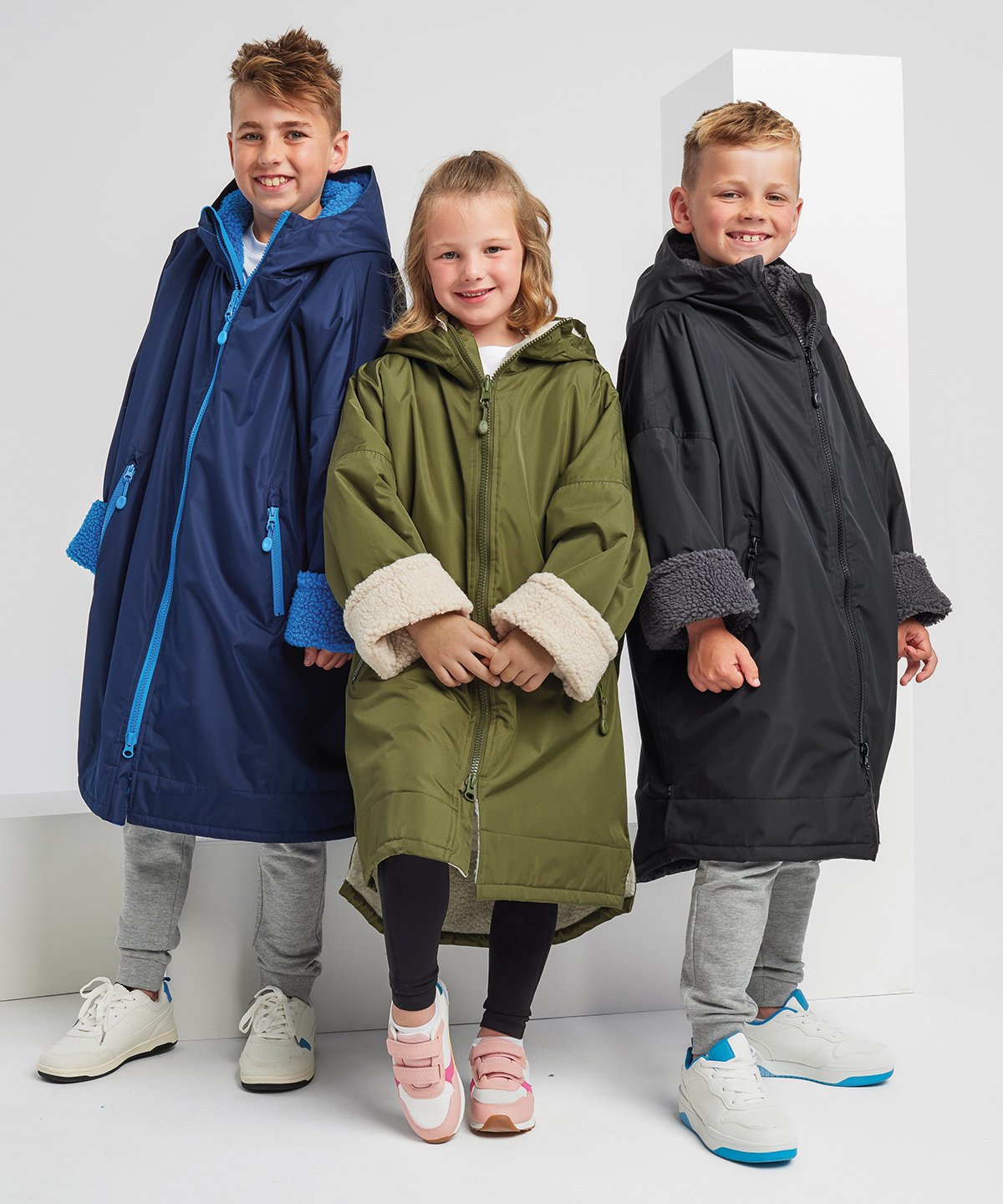 TR80B | Kids TriDri All-seasons waterproof changing robe | TriDri